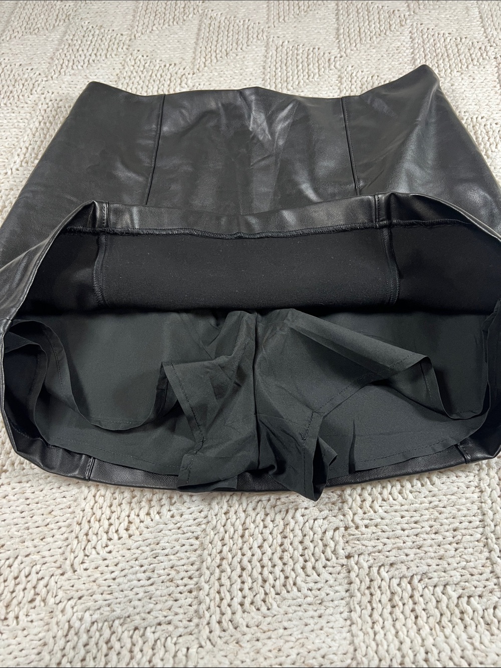 Abercrombie & Fitch Faux Leather Skort - Picture 4 of 9